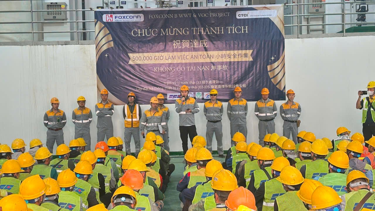 我们的专业团队在工作